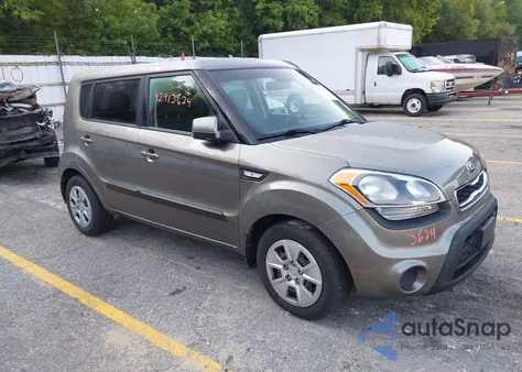 2013 Kia Soul z USA, uszkodzony, nr VIN KNDJT2A58D7623719